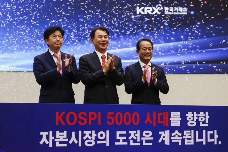행동주의·사모펀드 손발 묶고 ‘코스피 5000시대’ 열릴까?