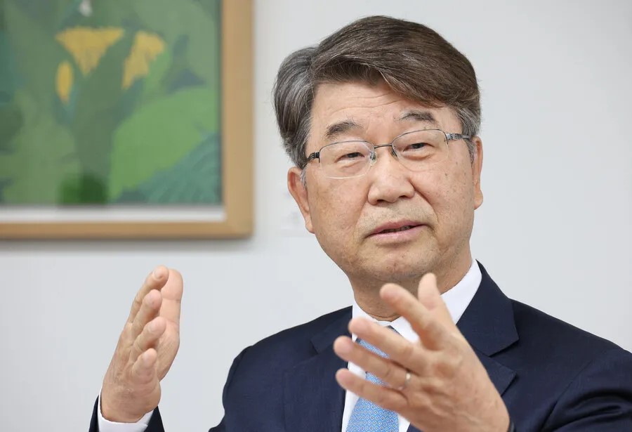 일자리 덮치는 AI 물결…“최악 상황 가정해 ‘사회적 대화’ 서둘러야”