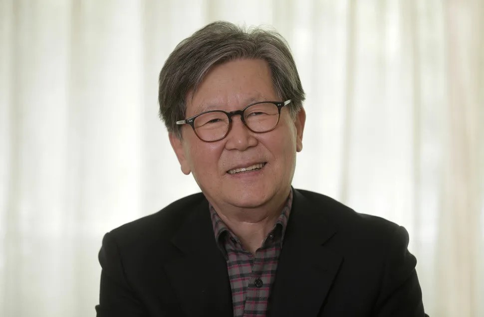 “함께 맞는 비가 연대”… 신영복…
