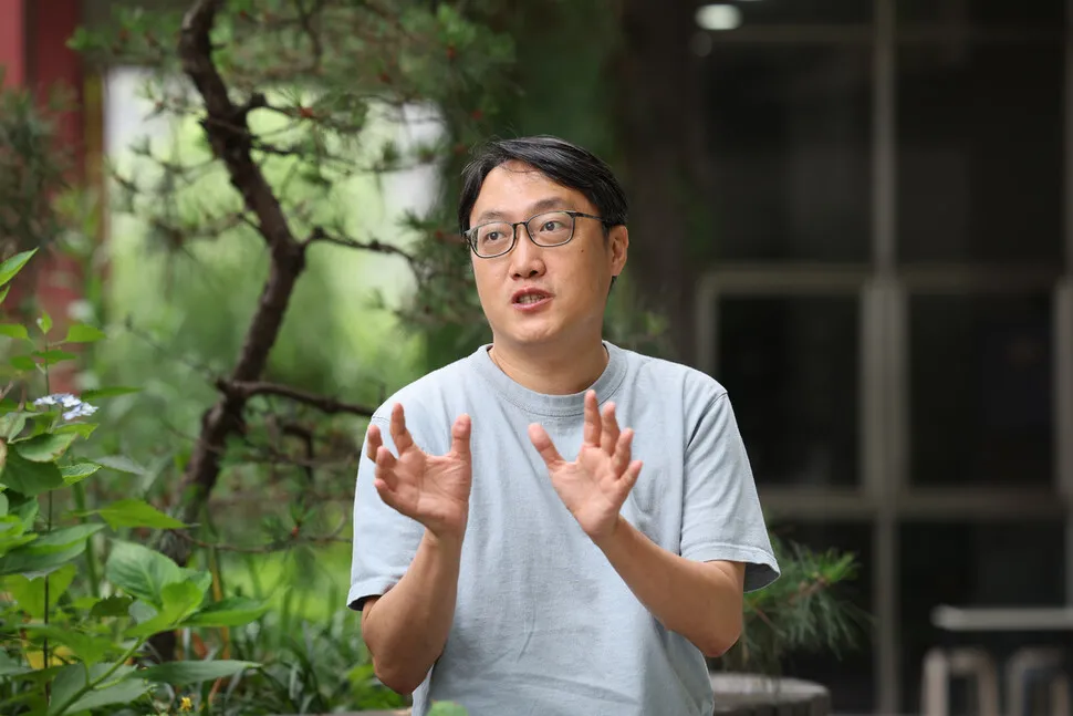 “윤석열 정부 들어서자 팩트체크 생태계 붕괴…온라인 공론장 사라져”