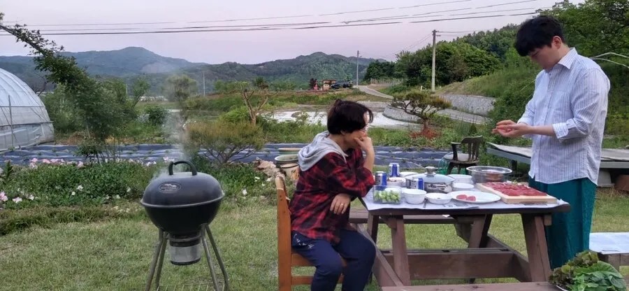 캠핑의 ‘끝판왕’이 농막이라던데…