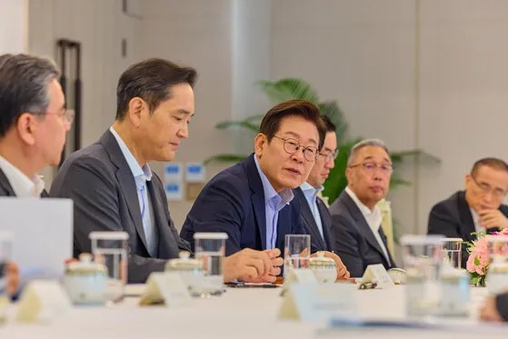 우회전 깜빡이 넣고 좌회전한다는데…