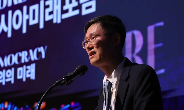 문형배 “대법원이 대법관 증원 반대하는 건 모순”